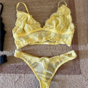 Free People Yellow Lace Bralette & Thong Set XS